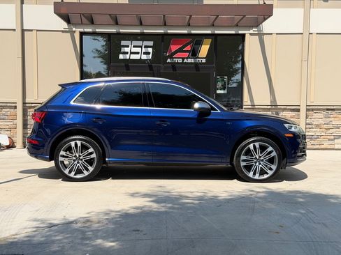 Used 2018 Audi SQ5 Prestige AWD/4WD image 2