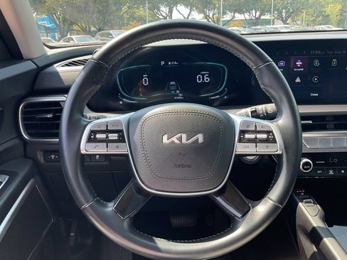 Used 2025 Kia Telluride S FWD image 43
