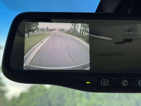 Used 2011 Chevrolet Equinox LT w/ Chrome Appearance Package AWD/4WD image 12