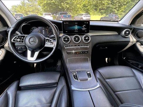 Used 2021 Mercedes-Benz GLC 300 4MATIC image 21