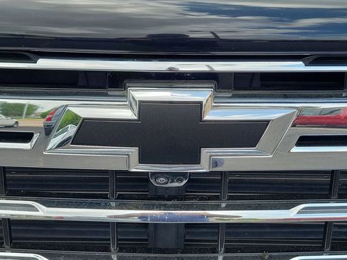 Used 2024 Chevrolet Silverado 2500 LTZ w/ LTZ Texas Edition image 11