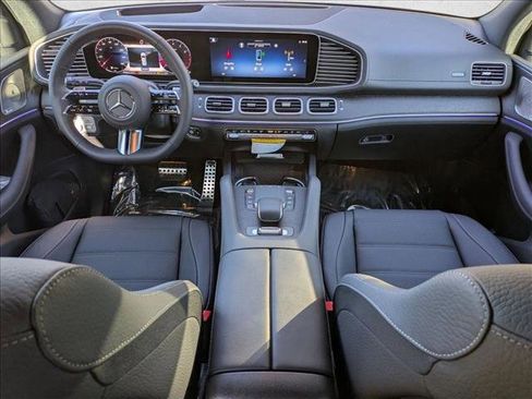 New 2026 Mercedes-Benz GLS 580 4MATIC image 15