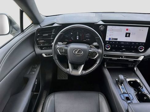 Used 2025 Lexus RX 350 Premium w/ Accessory Package (Z1) FWD image 18