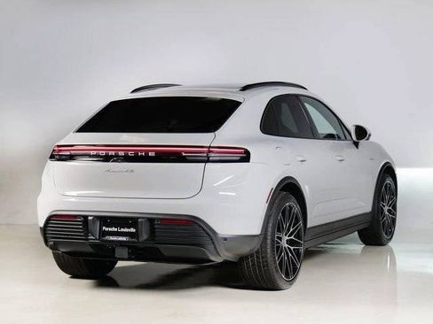 New 2026 Porsche Macan 4S Electric AWD/4WD image 9