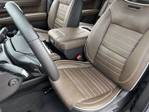 Used 2025 GMC Yukon Denali Ultimate image 20