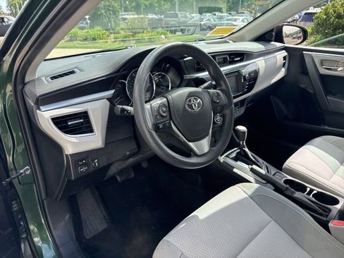Used 2014 Toyota Corolla LE FWD image 25