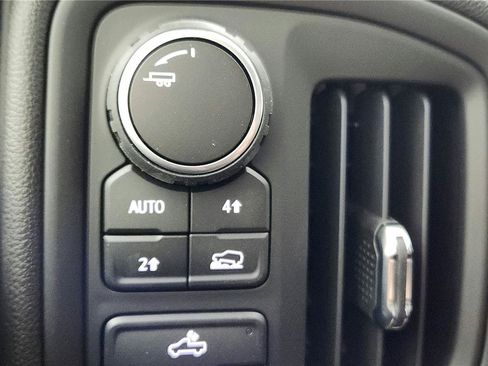 Used 2026 Chevrolet Silverado 1500 Custom AWD/4WD image 32