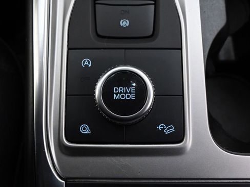 Used 2020 Ford Explorer XLT w/ Equipment Group 202A image 33