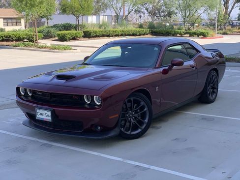 Used 2020 Dodge Challenger R/T Scat Pack w/ Driver Convenience Group image 3