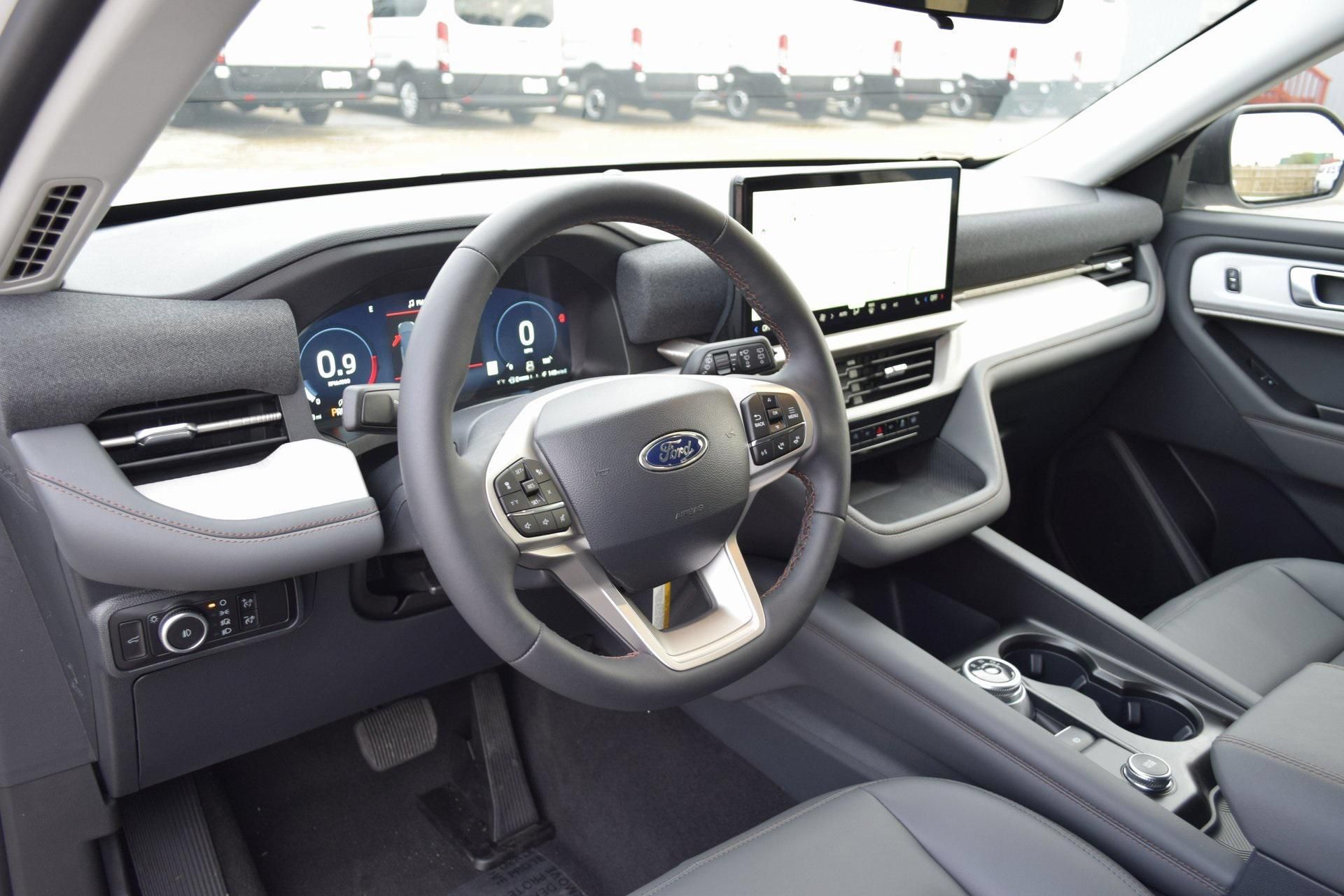 New 2026 Ford Explorer Active w/ Active Comfort Package RWD image 17