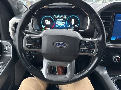 Used 2021 Ford F150 Lariat image 16