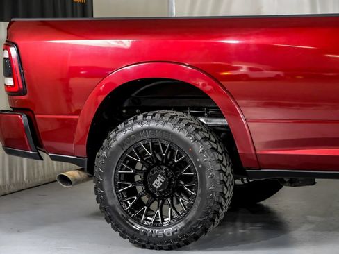 Used 2020 RAM 2500 Laramie w/ Night Edition AWD/4WD image 7