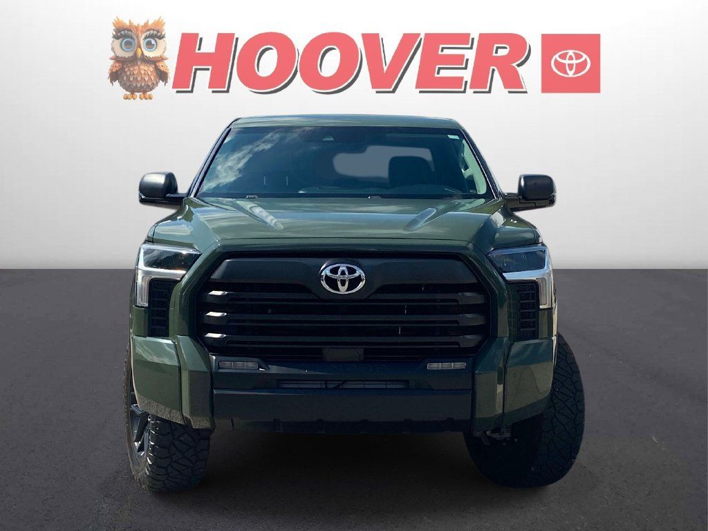 Used 2023 Toyota Tundra SR5 w/ SR5 Convenience Package AWD/4WD image 3