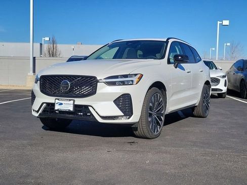 New 2026 Volvo XC60 B5 Ultra w/ Protection Package Premier image 4