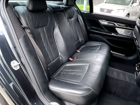 Used 2017 BMW 750i 750i image 20