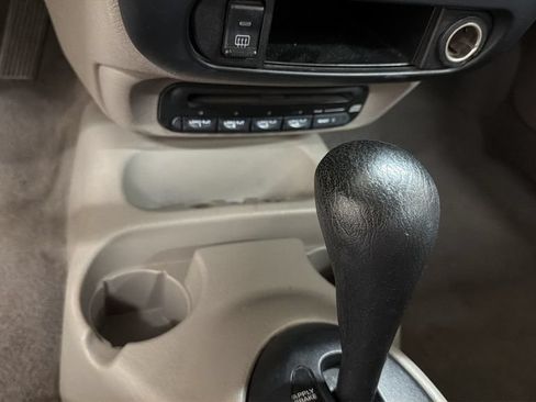 Used 2001 Dodge Neon Highline FWD image 18