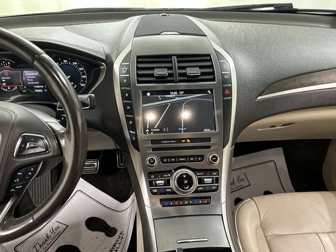 Used 2018 Lincoln MKZ Reserve w/ Magnetic Appearance Package AWD/4WD image 19
