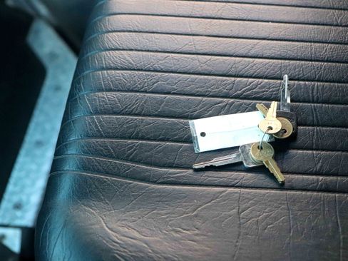 Used 2016 Ford E-350 and Econoline 350 Super Duty w/ A/C Prep Package image 21