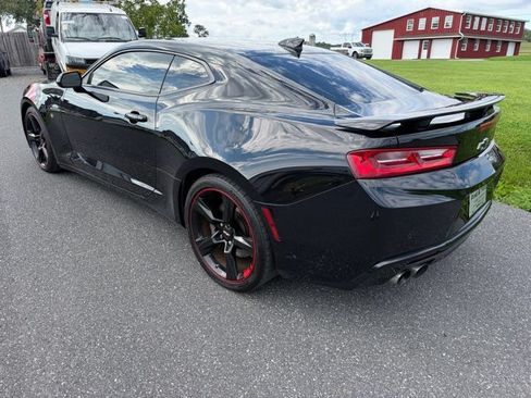 Used 2016 Chevrolet Camaro SS RWD image 3