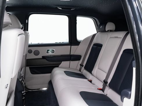 Used 2026 Rolls-Royce Cullinan AWD/4WD image 26