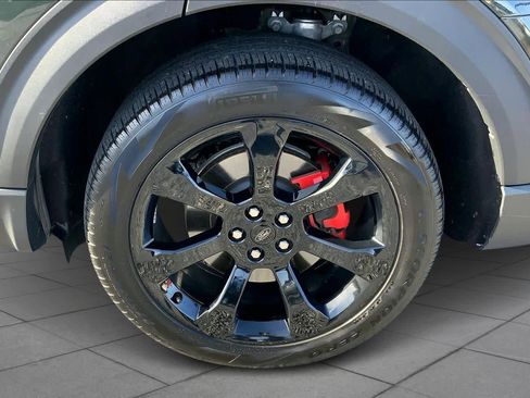 Used 2024 Ford Explorer ST w/ Equipment Group 401A image 10