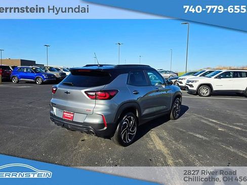 Used 2024 Chevrolet TrailBlazer RS image 34