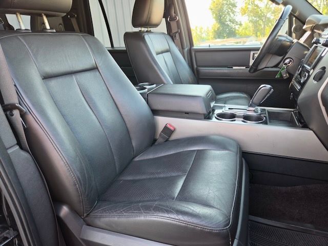 Used 2014 Ford Expedition Limited w/ Equipment Group 301A AWD/4WD image 9