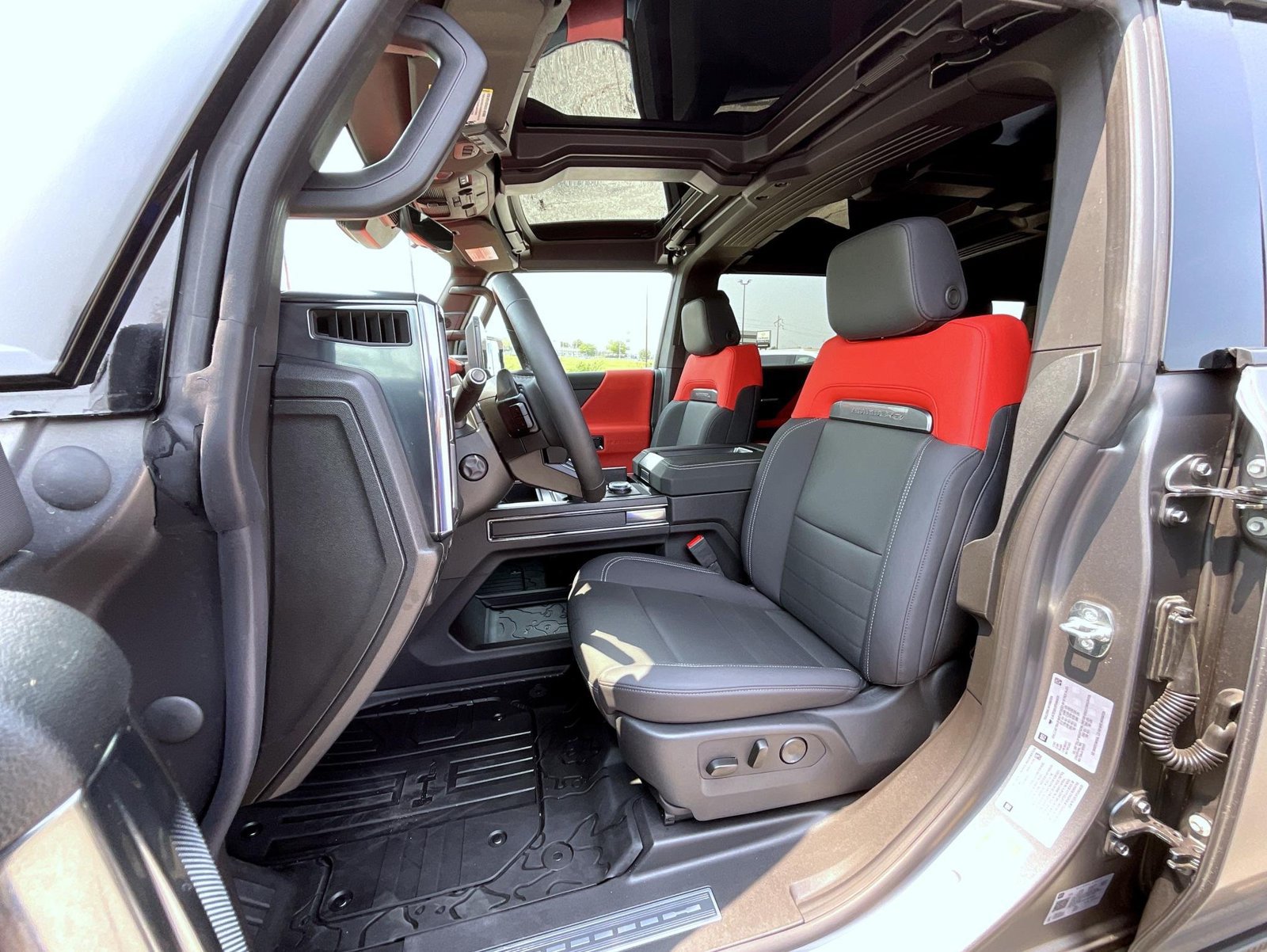 New 2026 GMC Hummer EV 3X w/ Carbon Fiber Edition Package AWD/4WD image 10