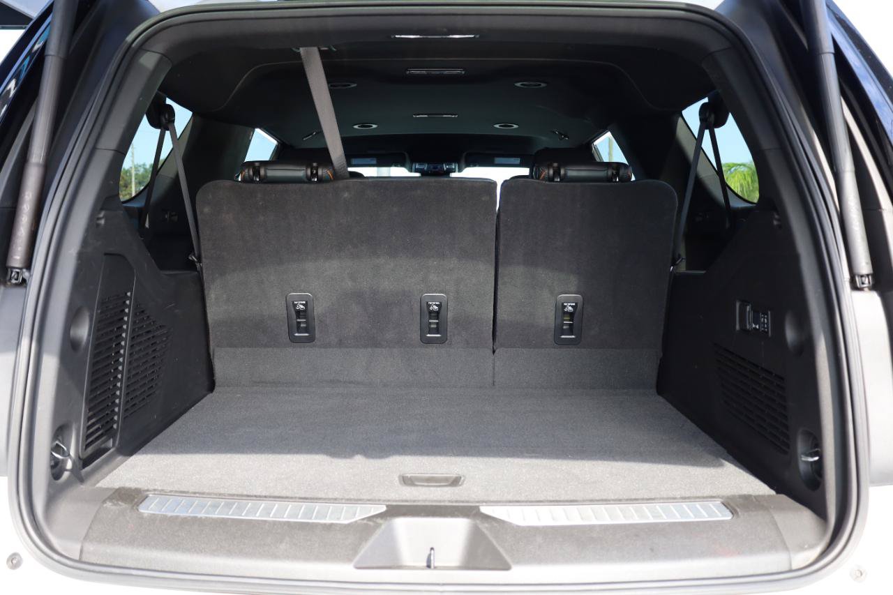 Used 2025 GMC Yukon XL AT4 AWD/4WD image 19