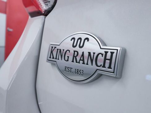Used 2022 Ford Explorer King Ranch w/ Technology Package AWD/4WD image 34