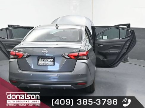 Used 2024 Nissan Versa SV FWD image 24