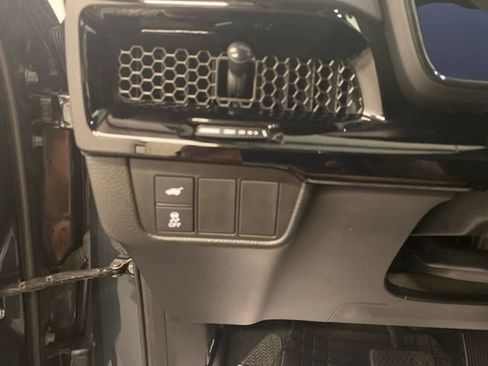 Used 2025 Honda CR-V EX-L image 19
