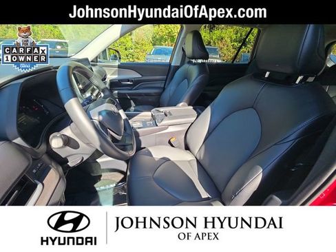 Used 2024 Toyota Grand Highlander XLE image 29