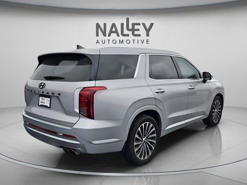 Used 2025 Hyundai Palisade Calligraphy image 4