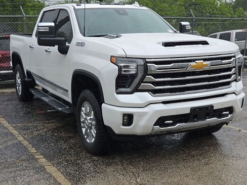 Used 2025 Chevrolet Silverado 2500 High Country w/ Technology Package image 1
