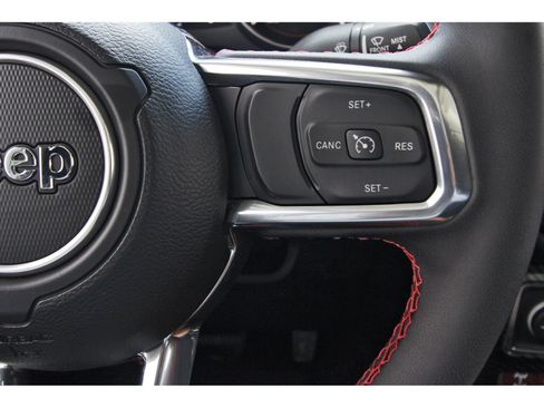 Used 2023 Jeep Gladiator Rubicon w/ LED Lighting Group AWD/4WD image 20