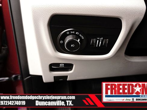 Used 2021 Jeep Grand Cherokee L Overland image 27