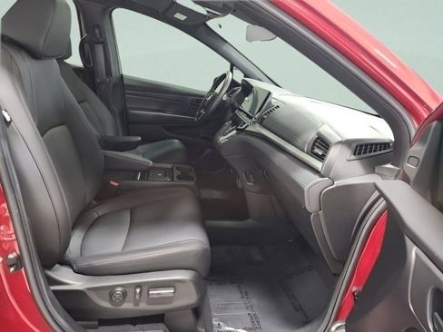 Certified 2025 Honda Odyssey Sport-L image 17