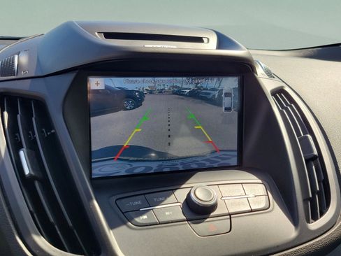 Used 2017 Ford Escape SE w/ SE Leather Comfort Package image 17