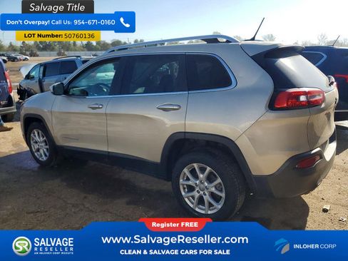 Used 2015 Jeep Cherokee Latitude w/ Cold Weather Group FWD image 3