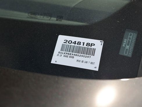 Used 2025 Land Rover Range Rover Long Wheelbase SE image 39