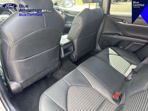 Used 2018 Toyota Camry SE FWD image 12