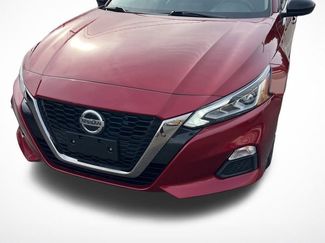 Used 2022 Nissan Altima 2.5 SR video 1
