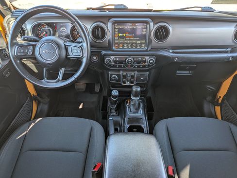 Used 2021 Jeep Gladiator Sport AWD/4WD image 18