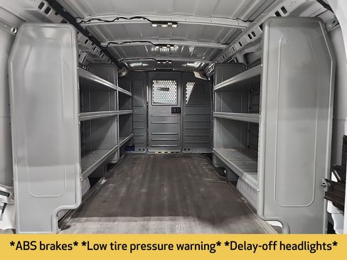 Used 2020 Chevrolet Express 2500 image 7