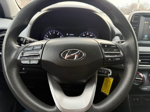 Used 2019 Hyundai Kona SE image 11