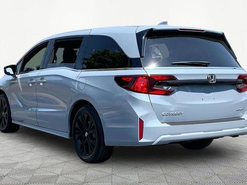 Used 2025 Honda Odyssey Sport-L image 4