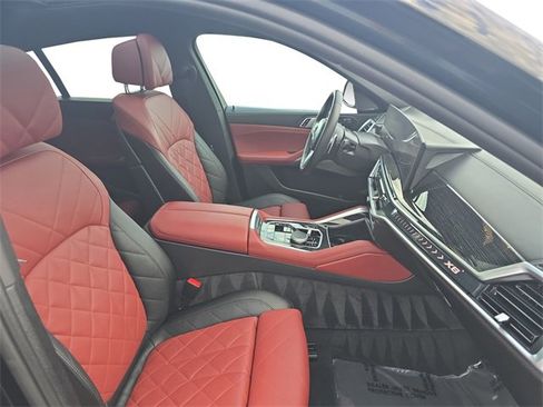 Certified 2024 BMW X6 xDrive40i w/ Premium Package image 17