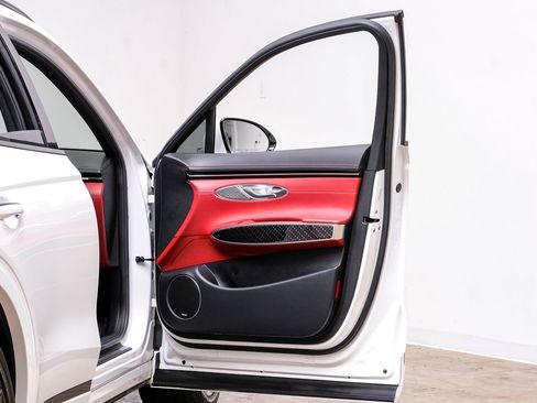 Used 2022 Genesis GV70 3.5T Sport w/ Sport Prestige Package image 39