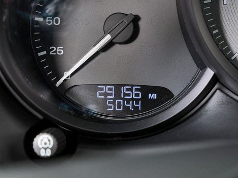 Certified 2022 Porsche Macan S AWD/4WD image 11